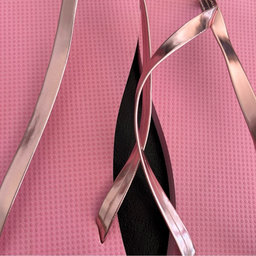 Malvasia Lux Cotton Candy Flip Flops, Size 9/10 - Picture 2 of 4